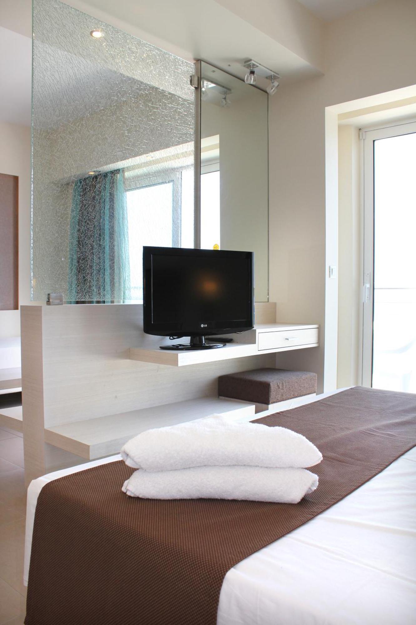 Sea Melody Beach Hotel Apartments Ialysos  Exterior foto