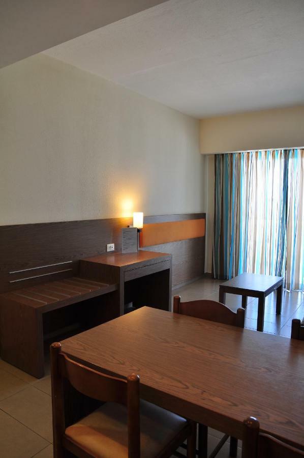 Sea Melody Beach Hotel Apartments Ialysos  Exterior foto